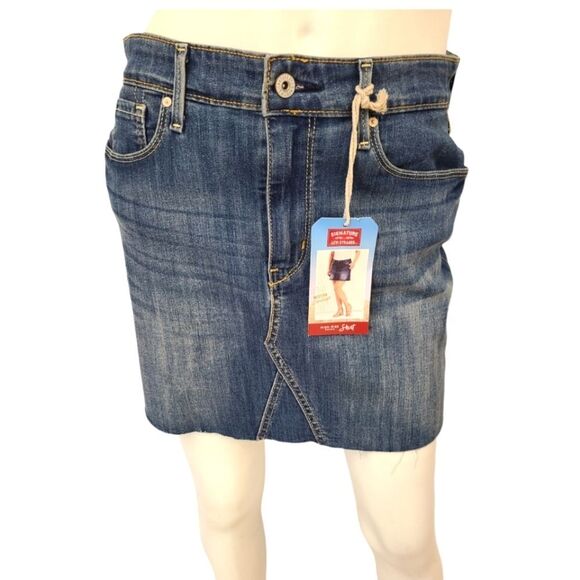 Levis NEW TAGS Raw Hem High Rise Skirt 6 - Picture 6 of 11